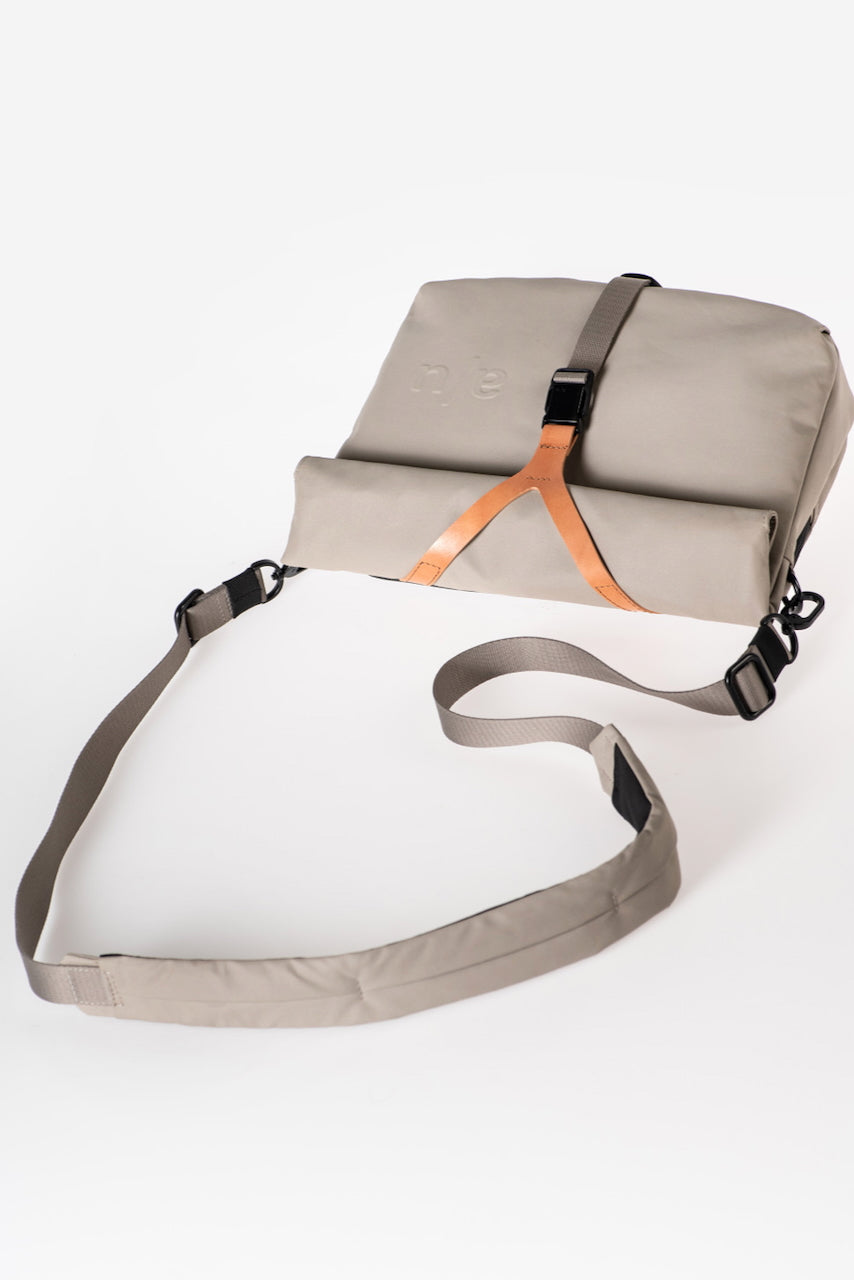 TAKAHASHI RE Umhängetasche