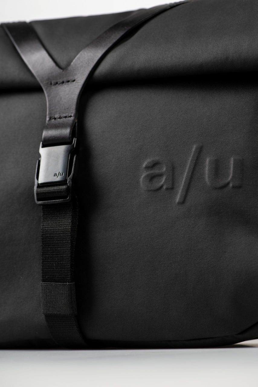 TAKAHASHI RE Umhängetasche