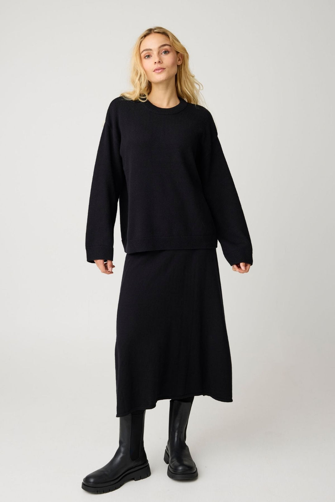 CASHMERE Crew Neck Sweater black jet