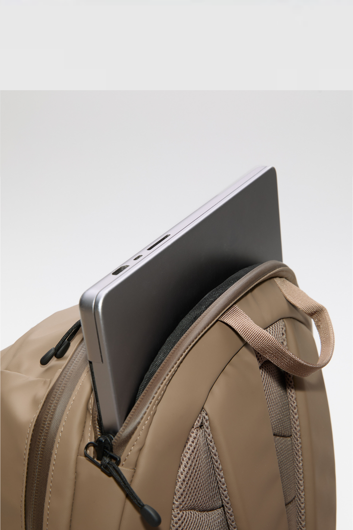 STREAM Zipper Backpack 16" clay