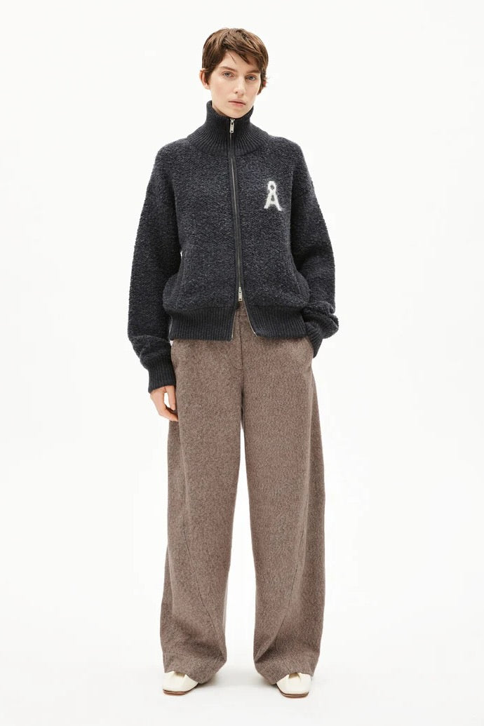 ICONIC Å GWENAA Boucle Knit Jacket steel