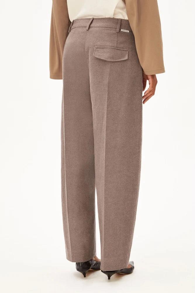 HERRINGBONE Barrel Leg Pant claystone soft nougat