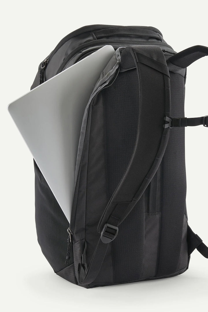 BLACK HOLE® Pack 32L