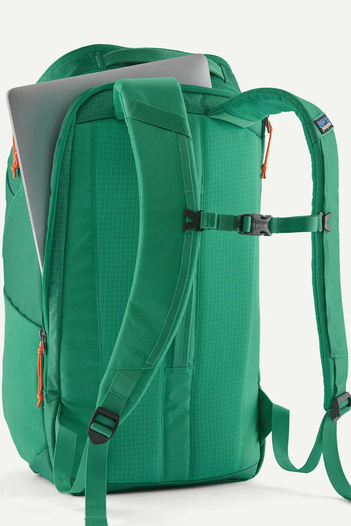 BLACK HOLE® Pack 32L