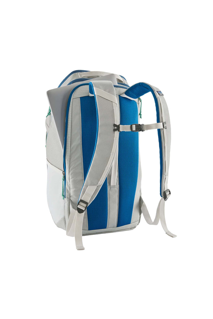 BLACK HOLE® Pack 32L