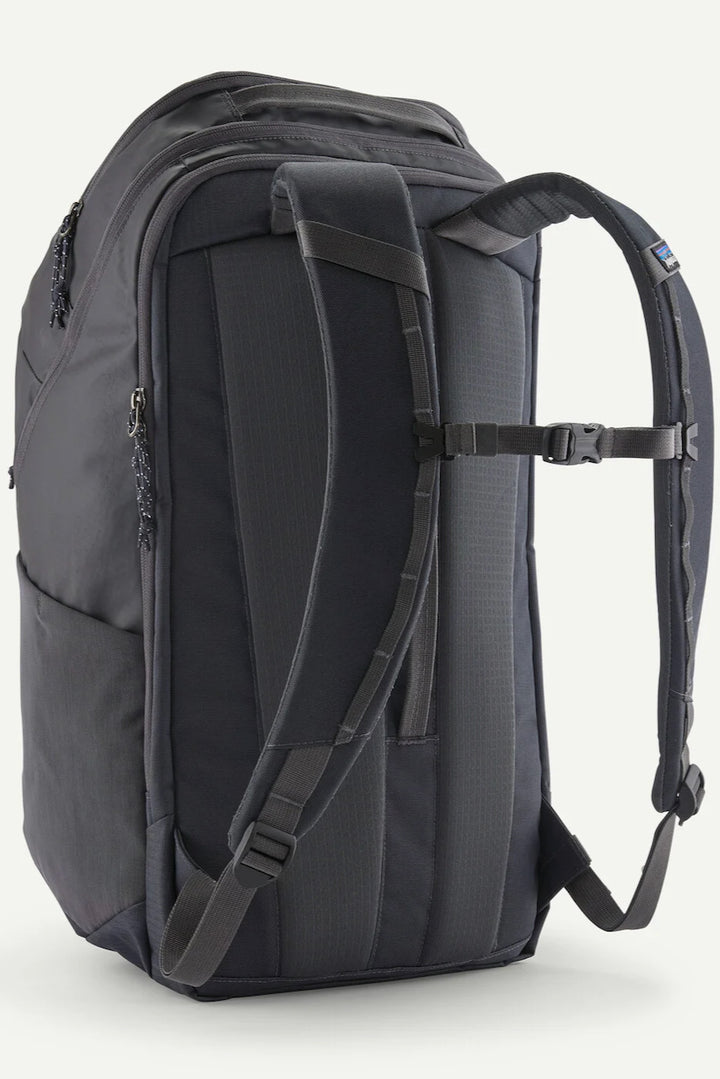 BLACK HOLE® Pack 32L