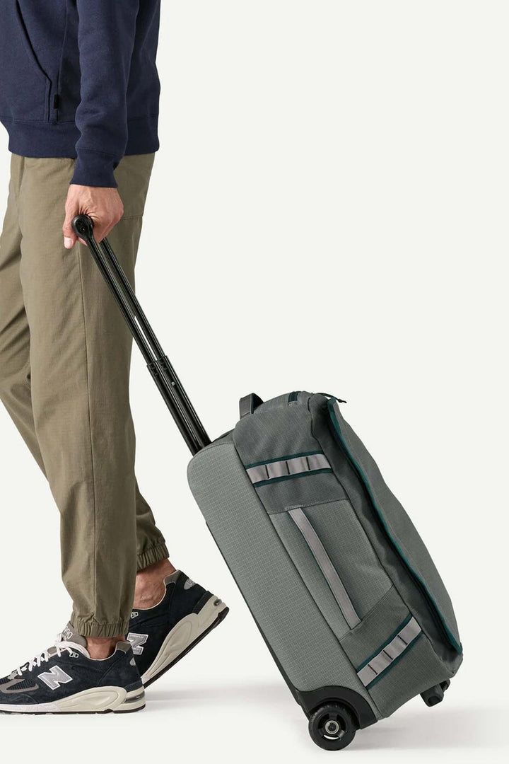 BLACK HOLE® Wheeled Duffel 40L