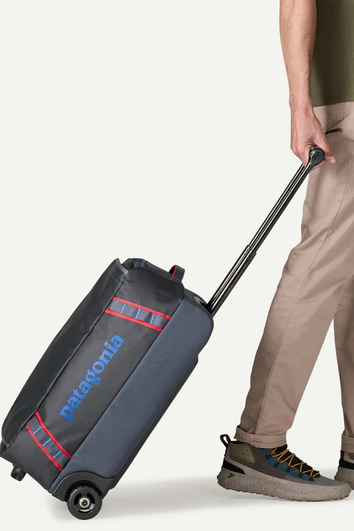 BLACK HOLE® Wheeled Duffel 40L