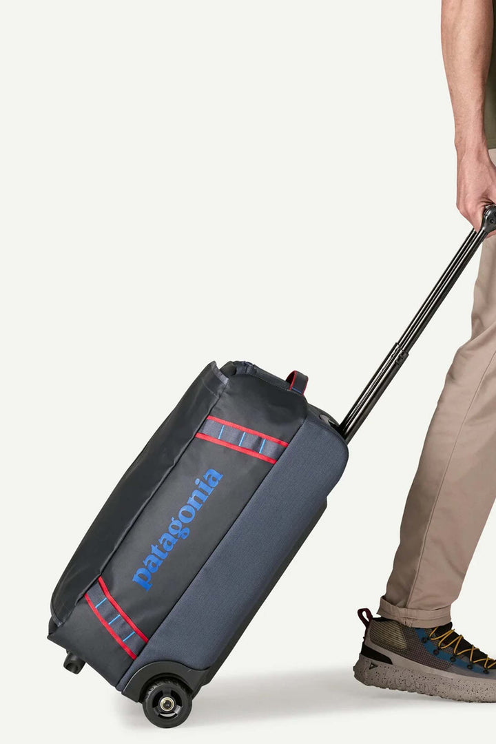 BLACK HOLE® Wheeled Duffel 40L