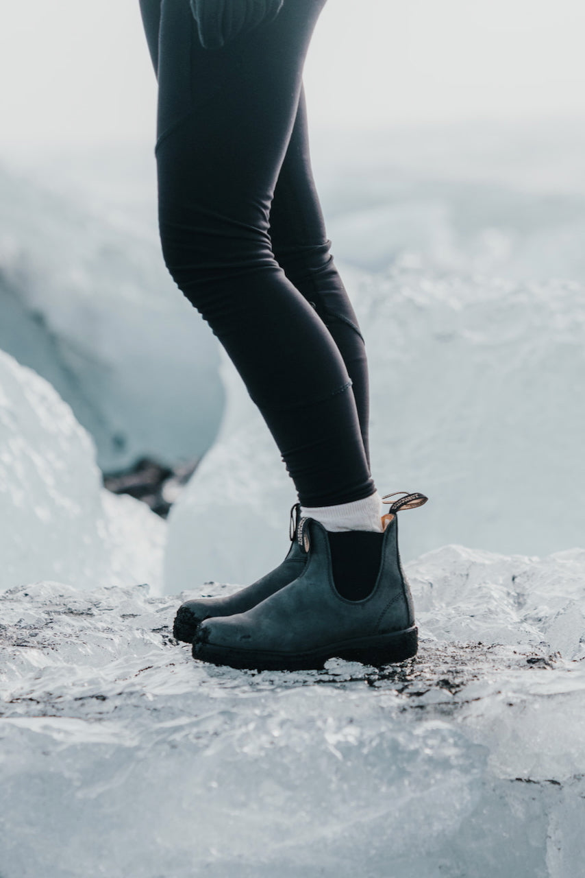 BLUNDSTONE #587 Rustic Black