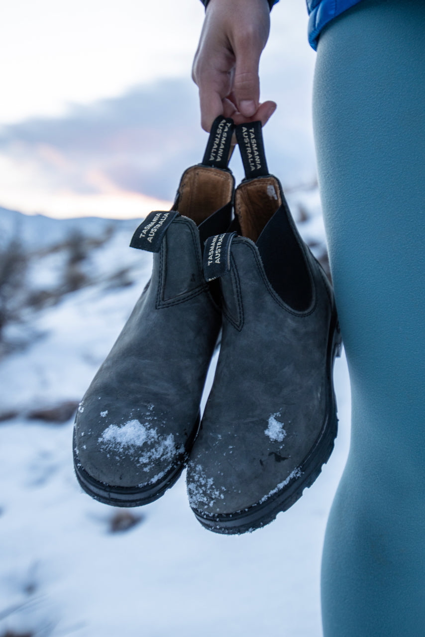 BLUNDSTONE #587 Rustic Black