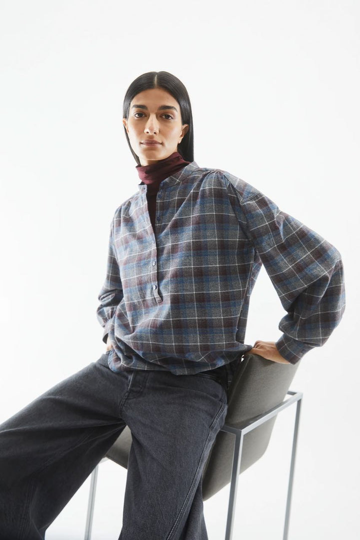 EFINARAA CHECK Bluse