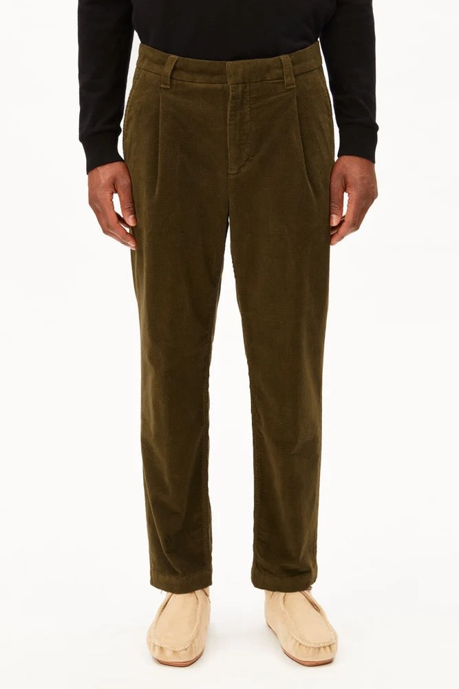 TAAMIR Corduroy Pleated Pant dark earth