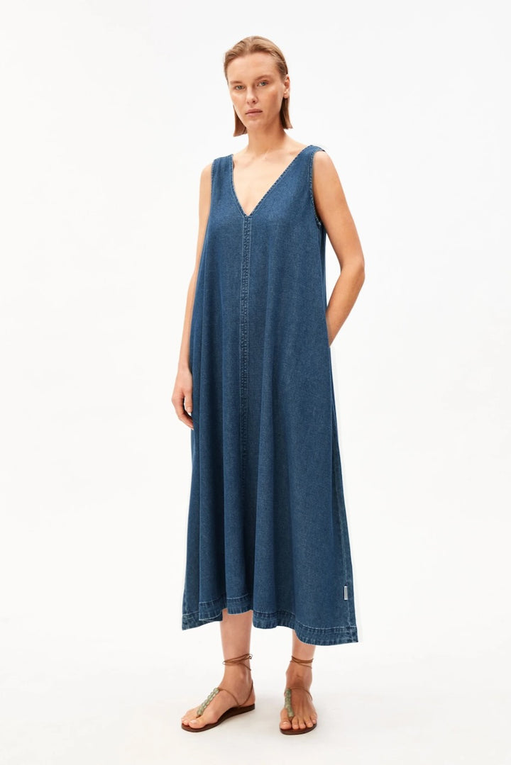 DENIM V-Neck Midi Dress eau
