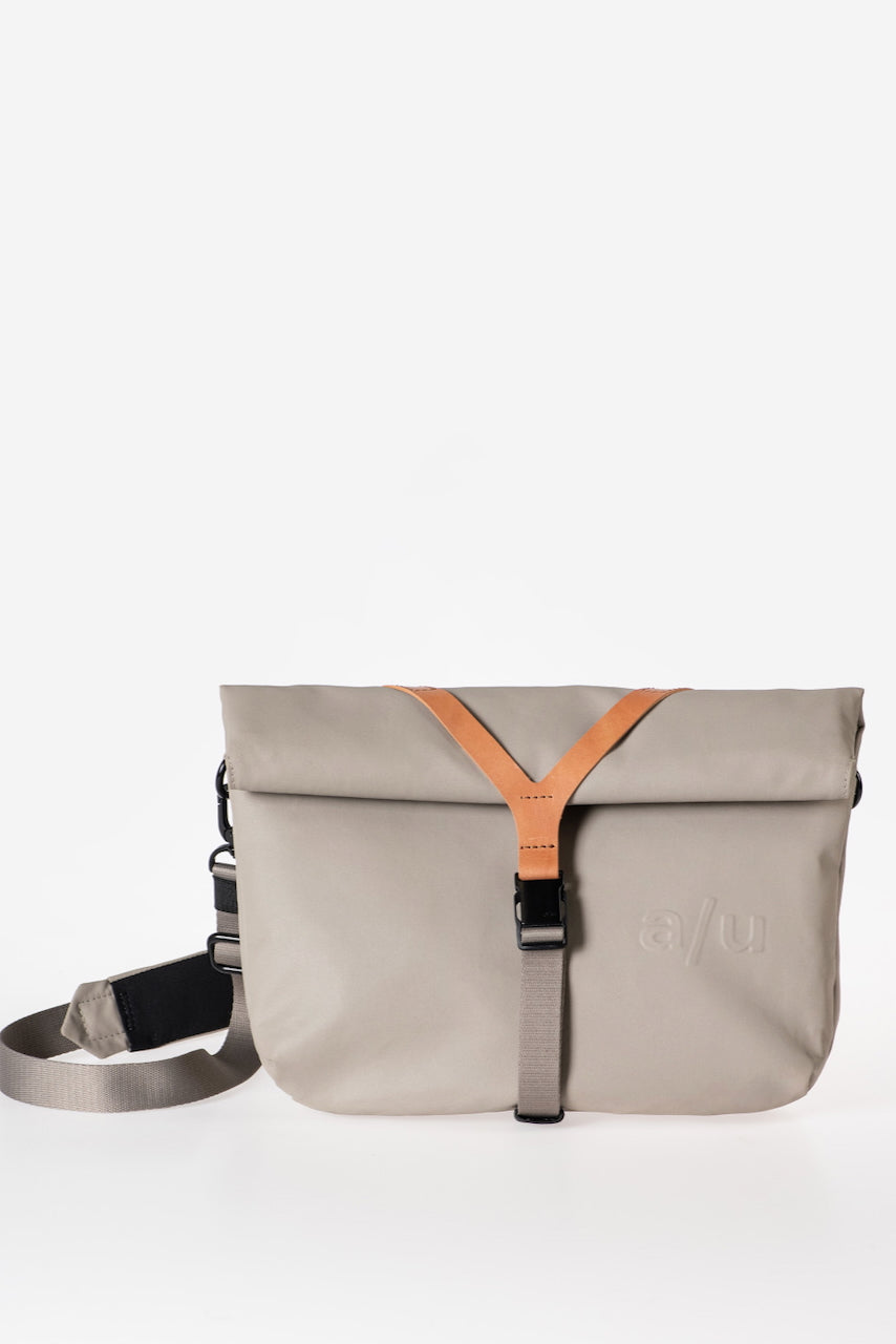 TAKAHASHI RE Umhängetasche