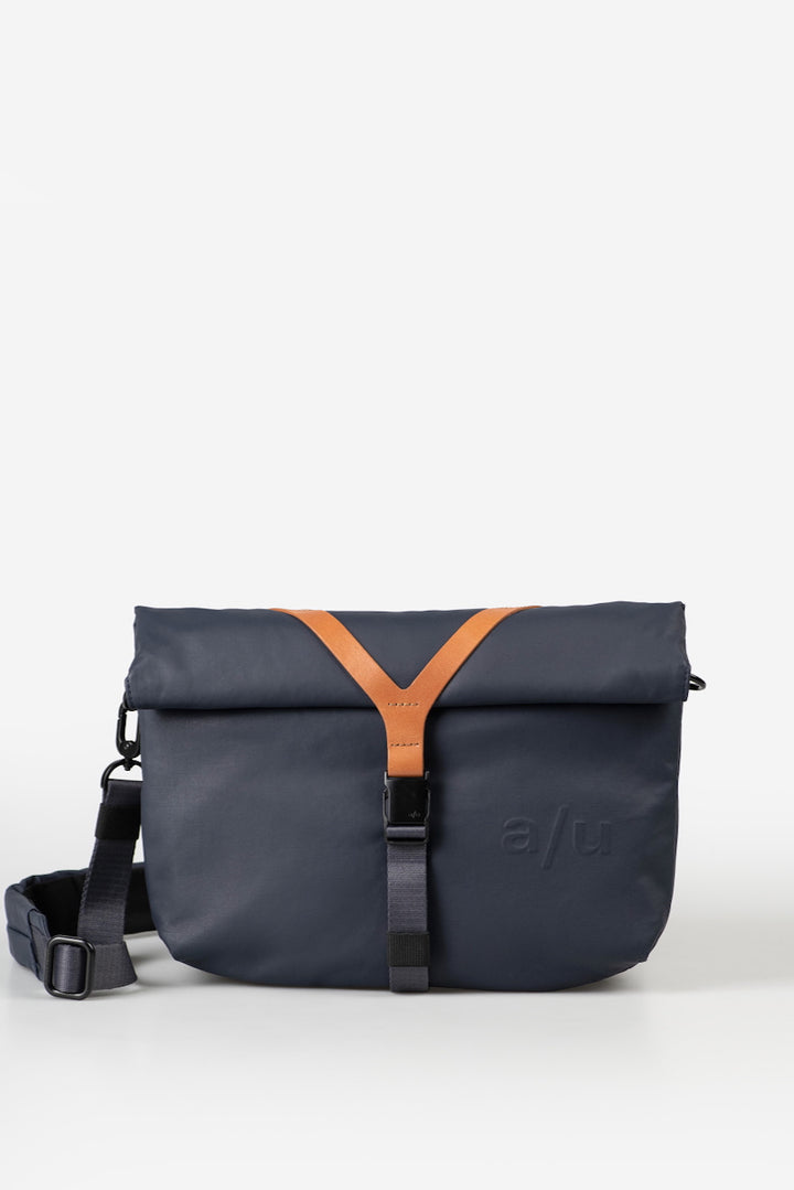 TAKAHASHI RE Umhängetasche