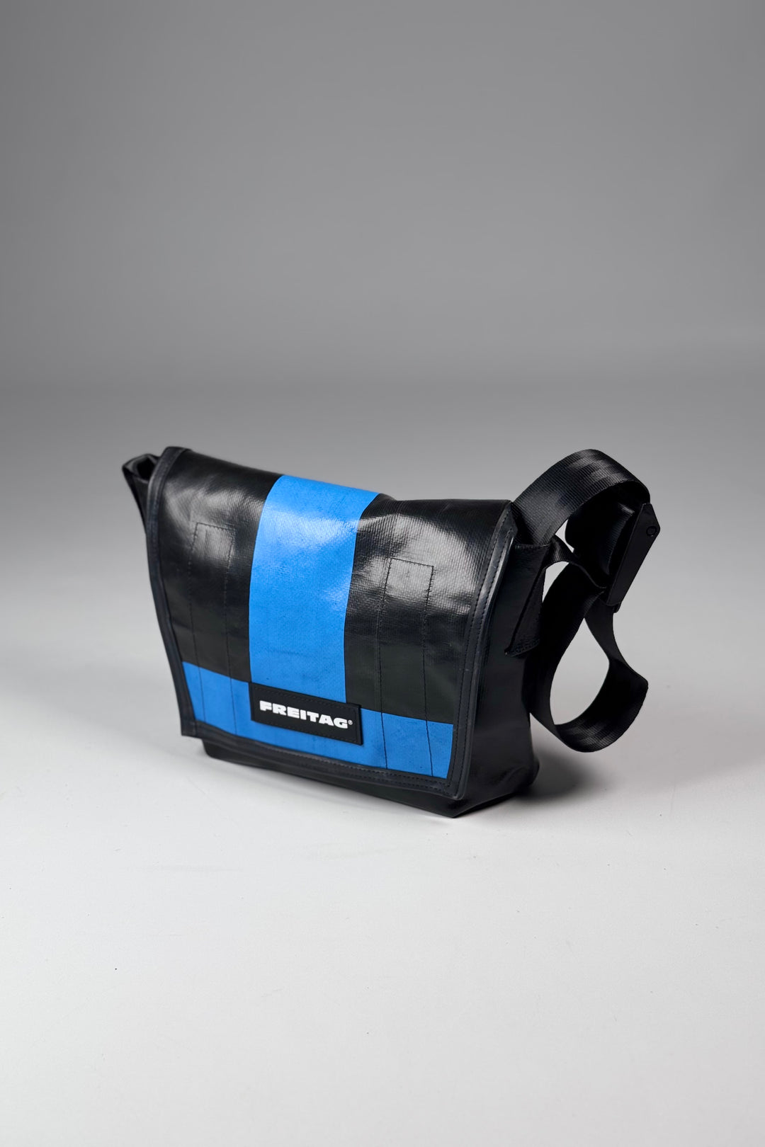 LASSIE F11 Messenger Classic S