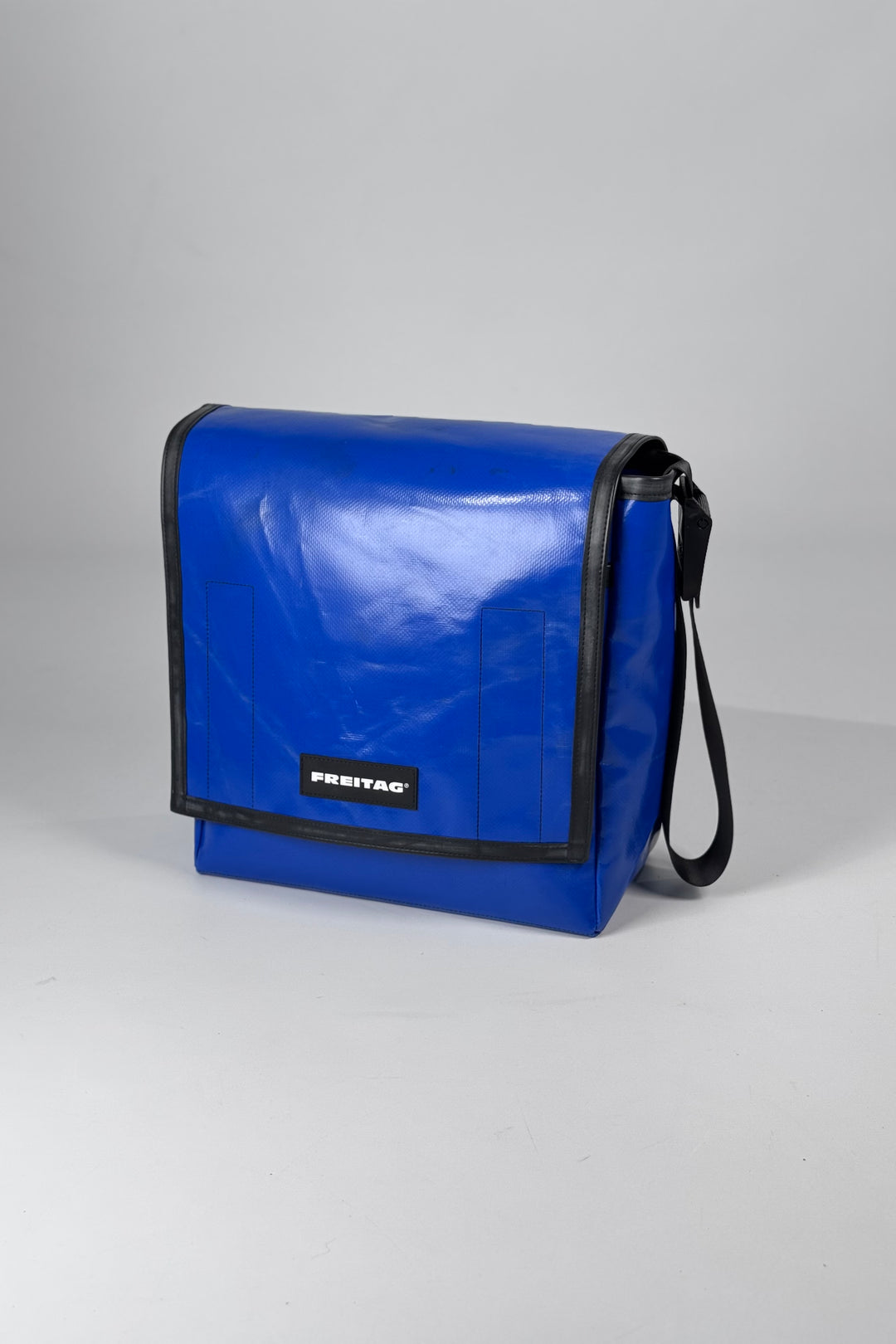 NIGHTCLUB F21 Messenger Classic DJ