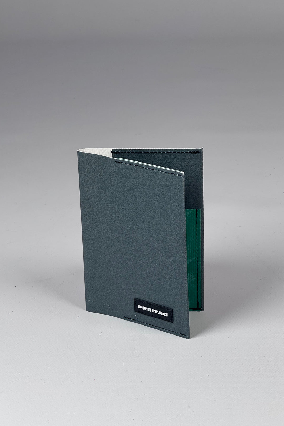 EXPLORER F243 2-in-1 Sleeve