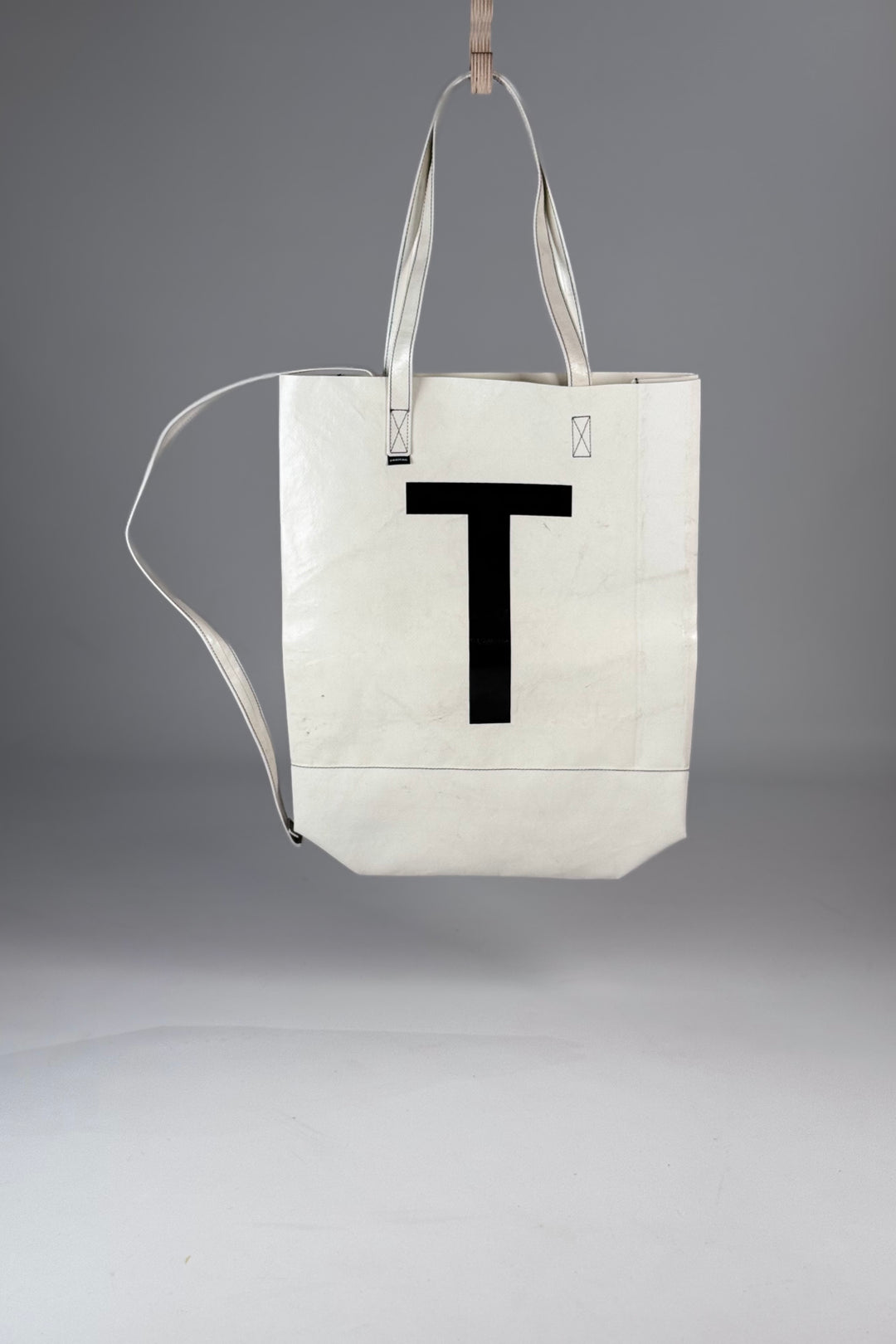 JULIEN F262 Backpackable Tote M