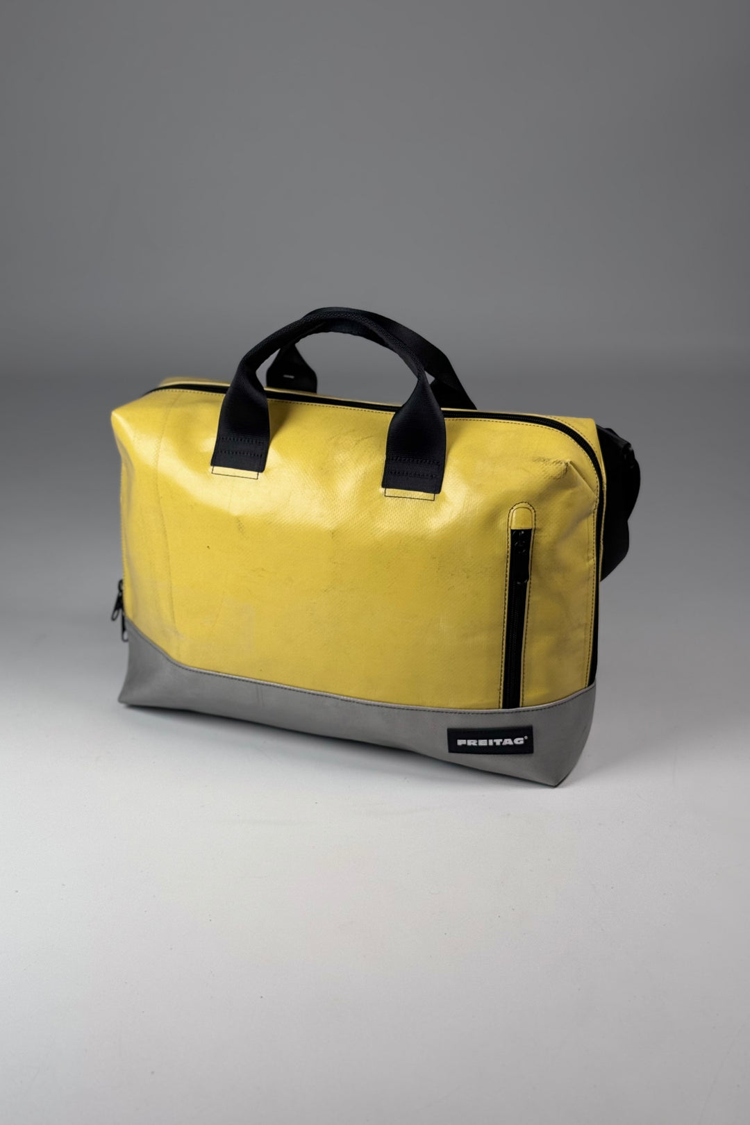 ROY F305 Laptop Bag medium