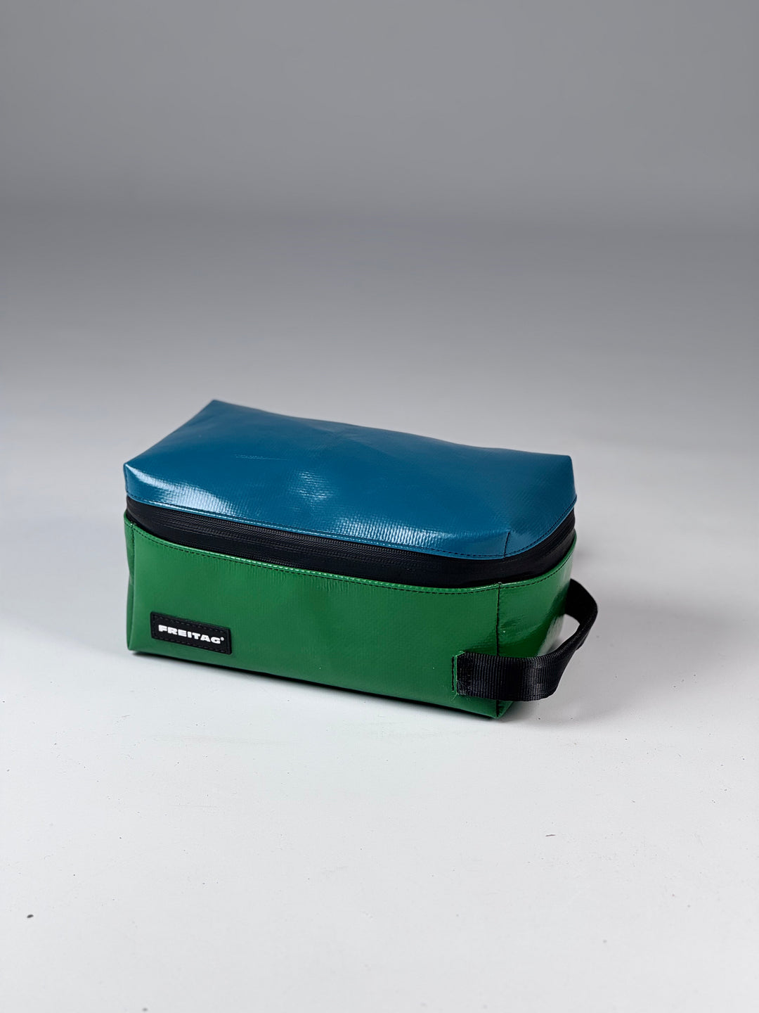 WAYNE F36 Toilet Bag medium