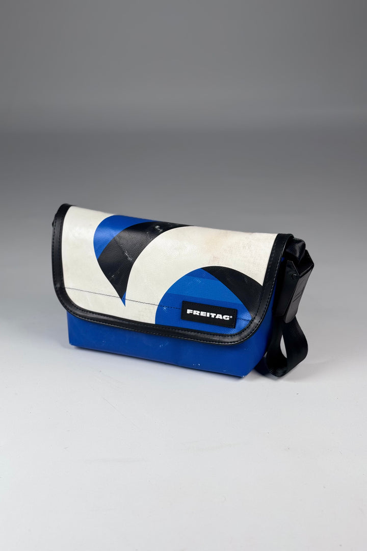 HAWAII FIVE-O F41 Messenger Bag extra small