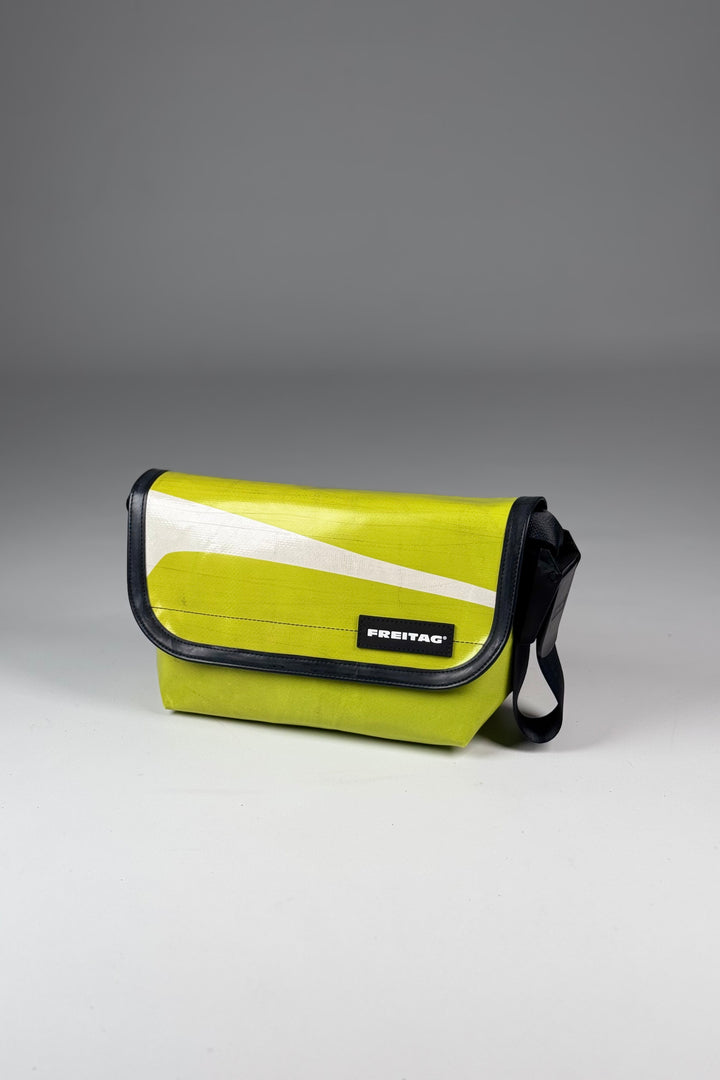 HAWAII FIVE-O F41 Messenger Bag extra small