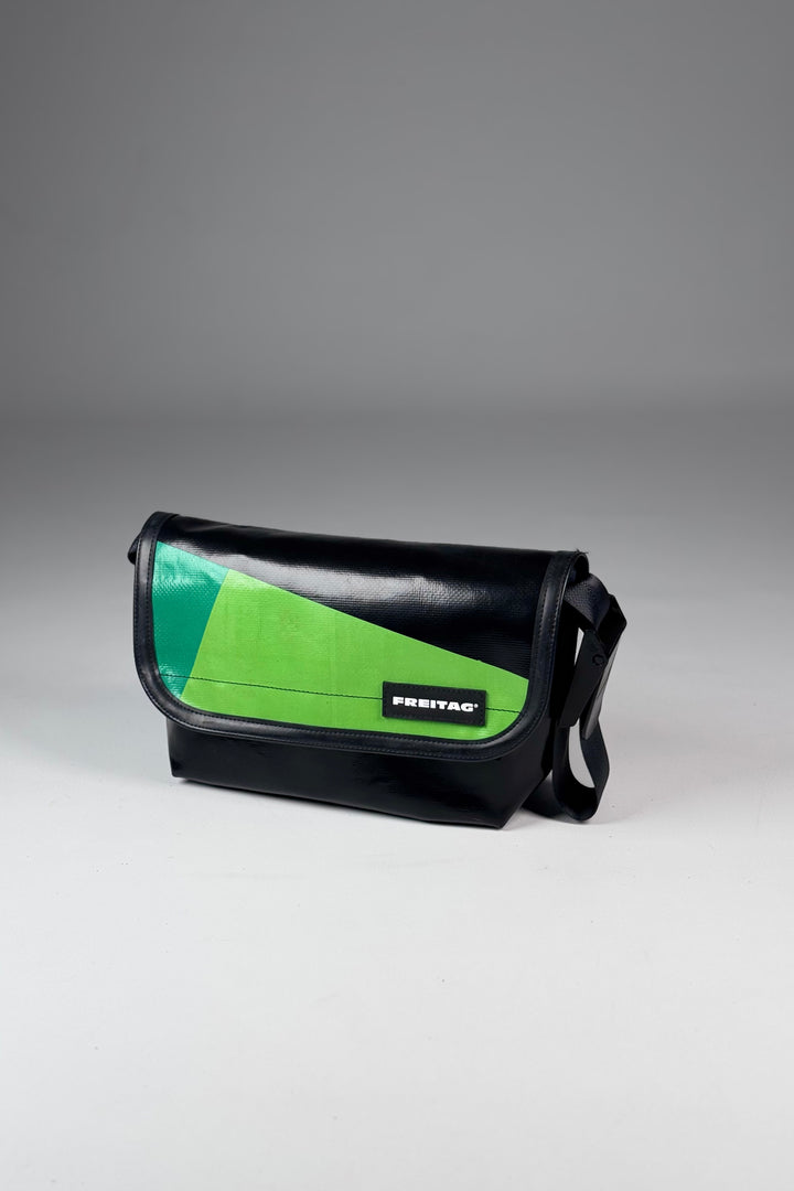 HAWAII FIVE-O F41 Messenger Bag extra small