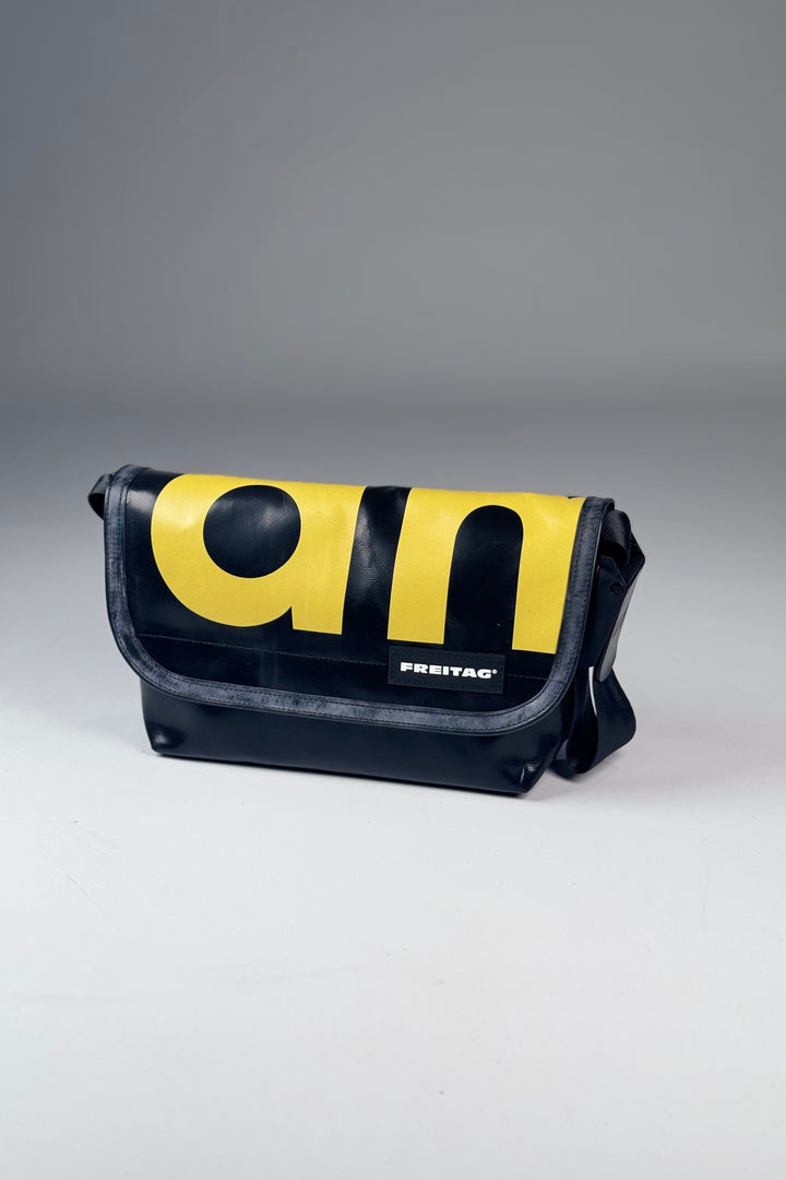 HAWAII FIVE-O F41 Messenger Bag extra small