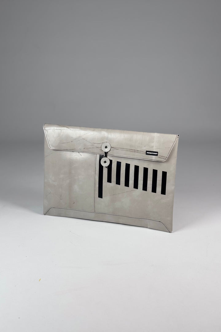 F421 SLEEVE for Laptop 15"