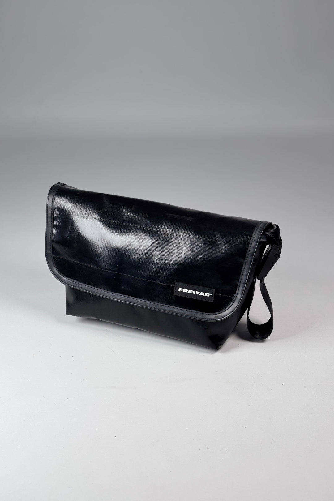 SURFSIDE 6 F42 Messenger