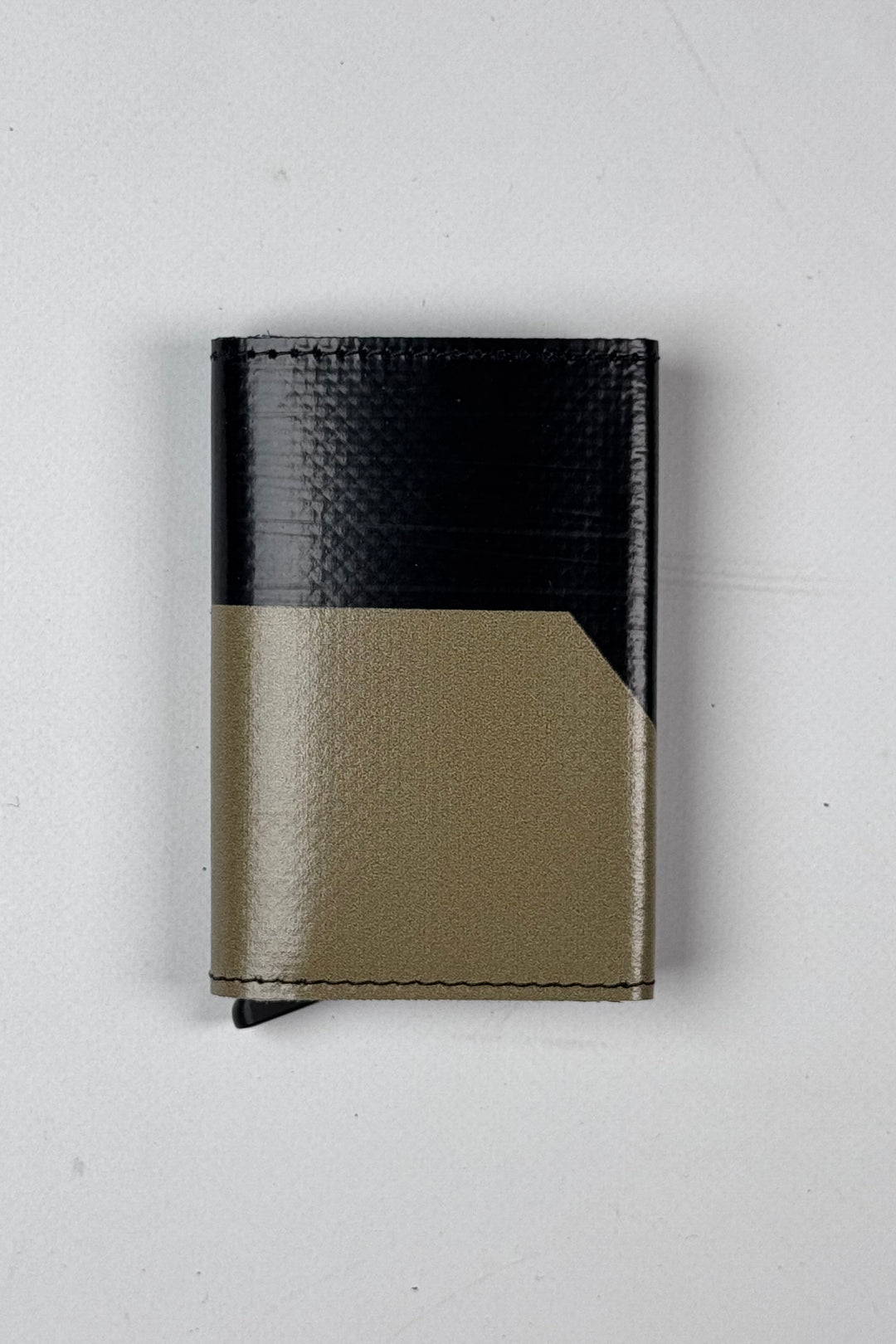 SECRID X FREITAG F705