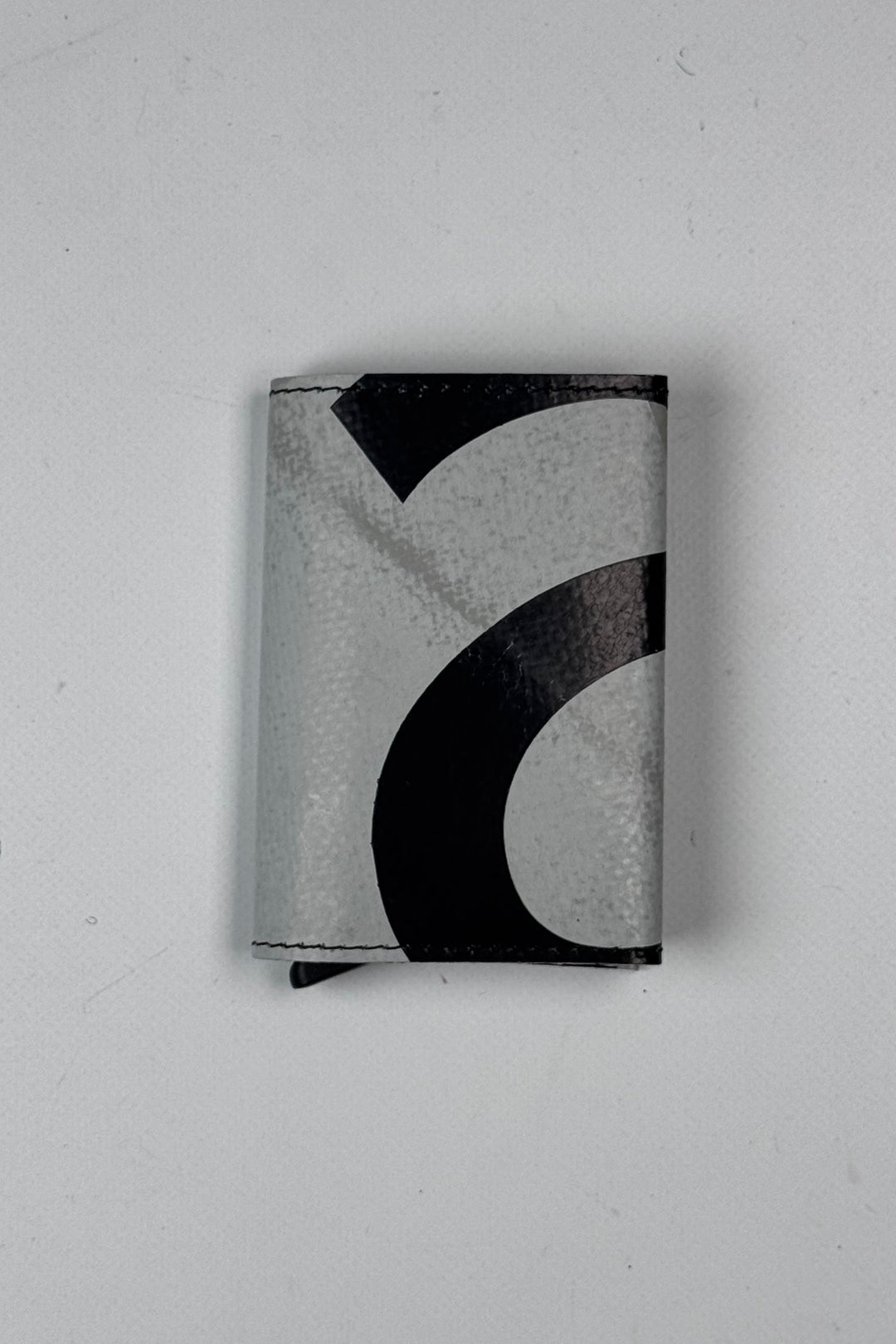 SECRID X FREITAG F705