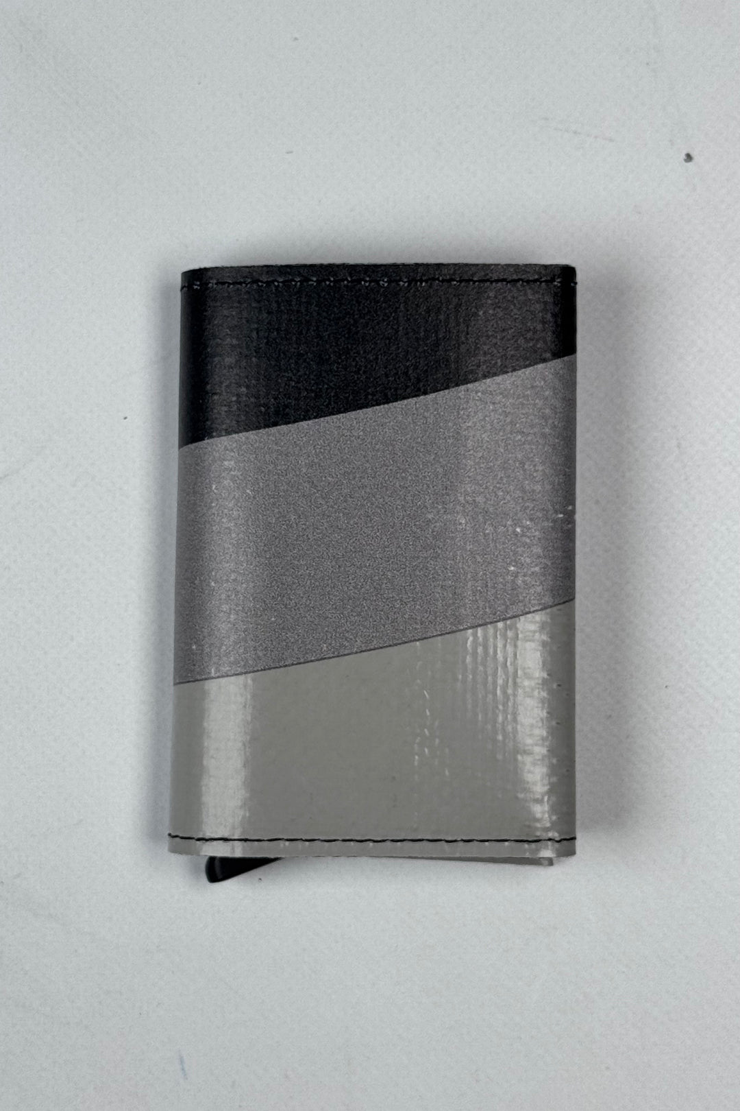 SECRID X FREITAG F705