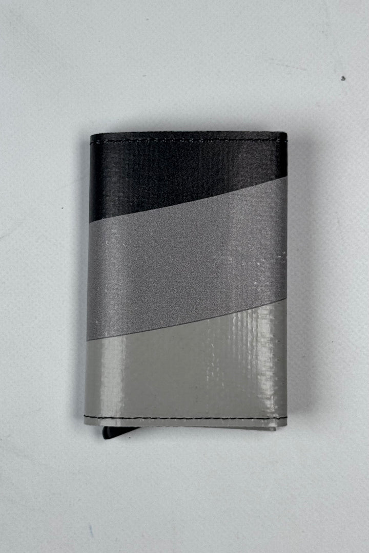 SECRID X FREITAG F705