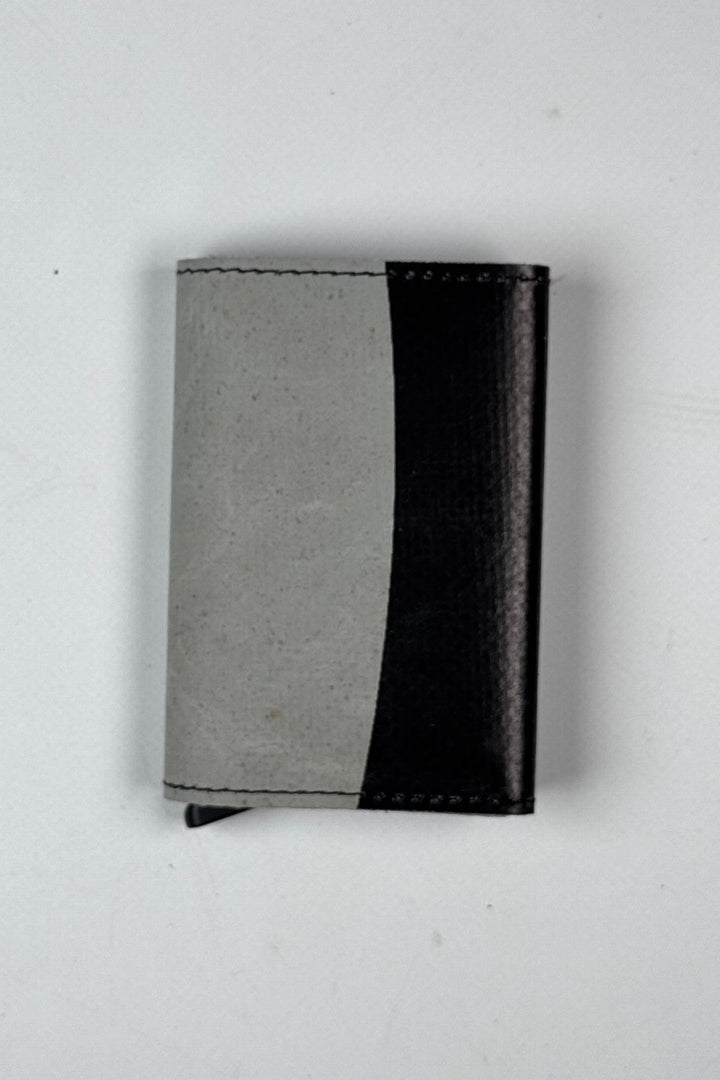 SECRID X FREITAG F705