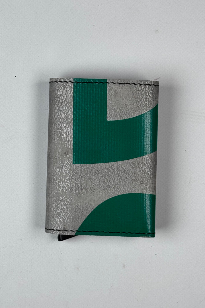 SECRID X FREITAG F705