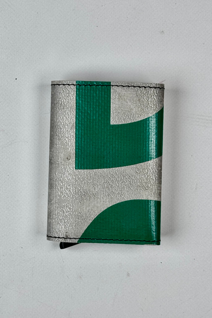 SECRID X FREITAG F705