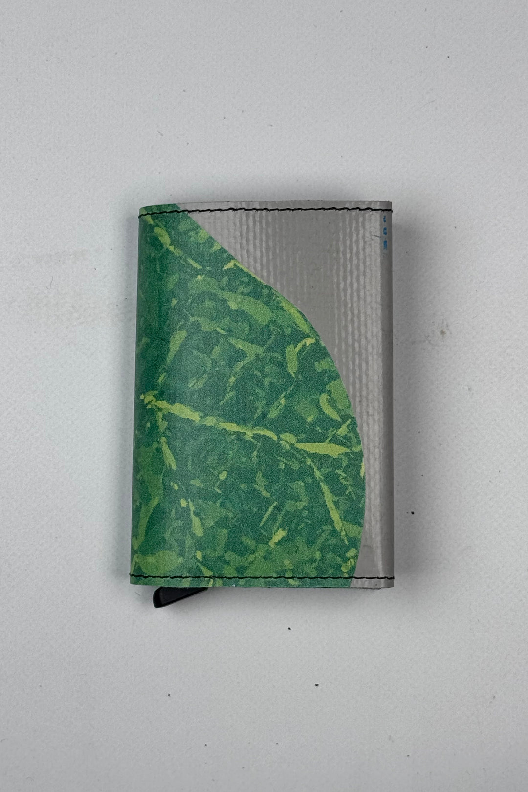 SECRID X FREITAG F705