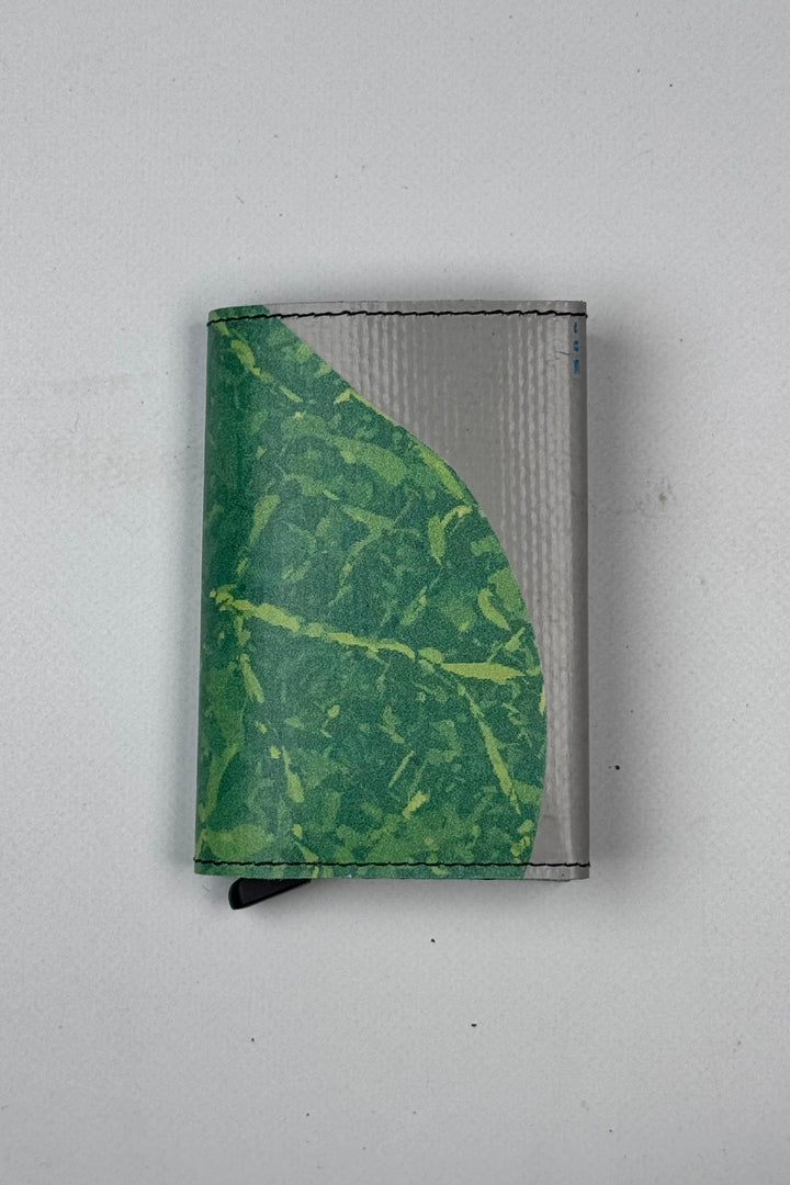 SECRID X FREITAG F705