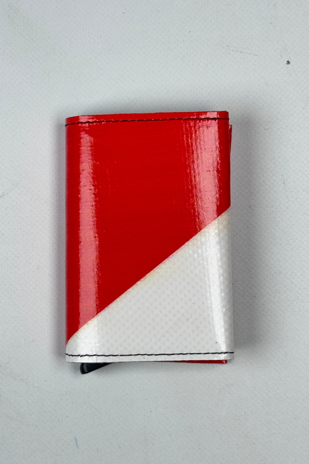 SECRID X FREITAG F705