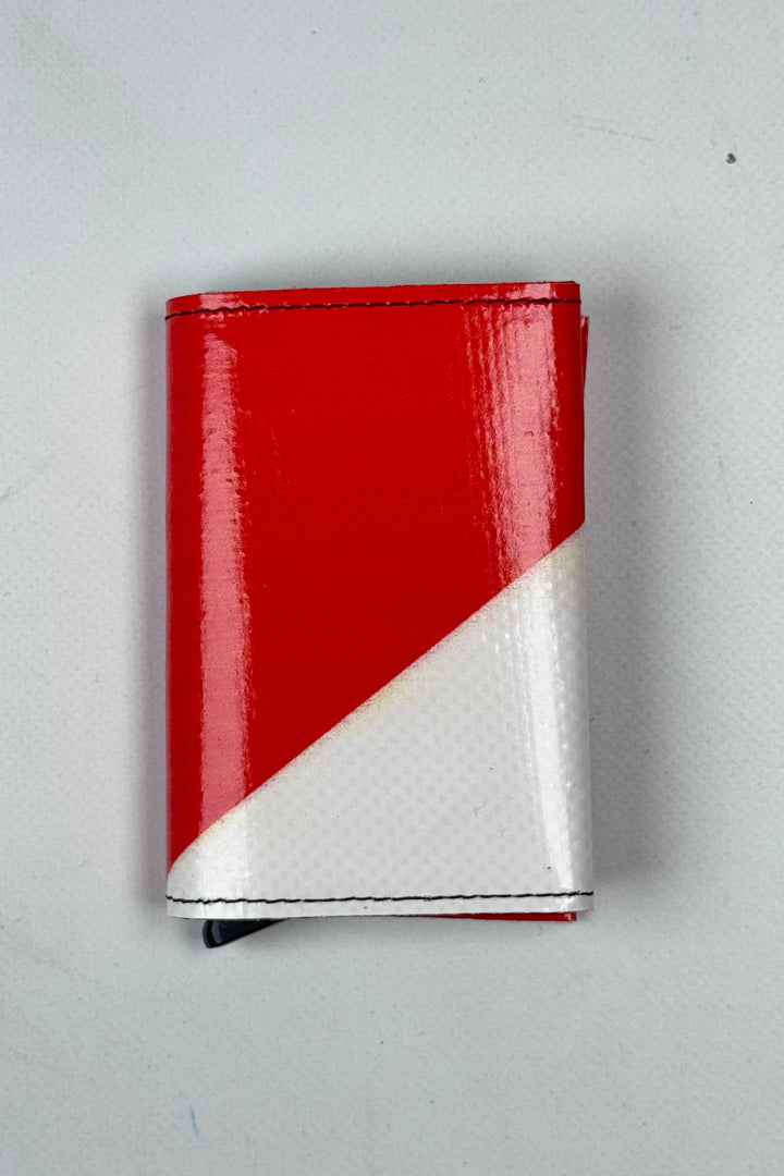 SECRID X FREITAG F705