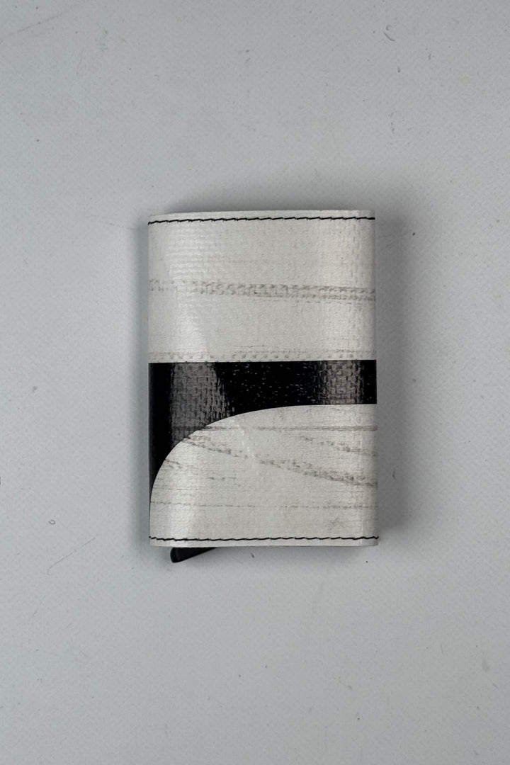 SECRID X FREITAG F705