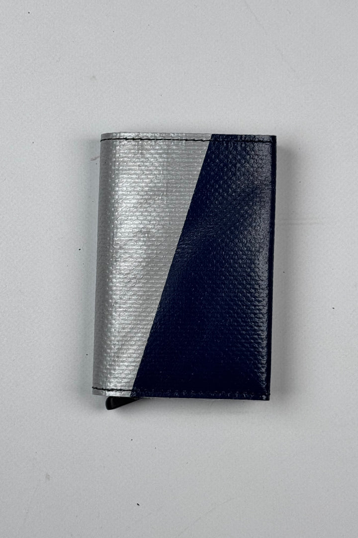 SECRID X FREITAG F705