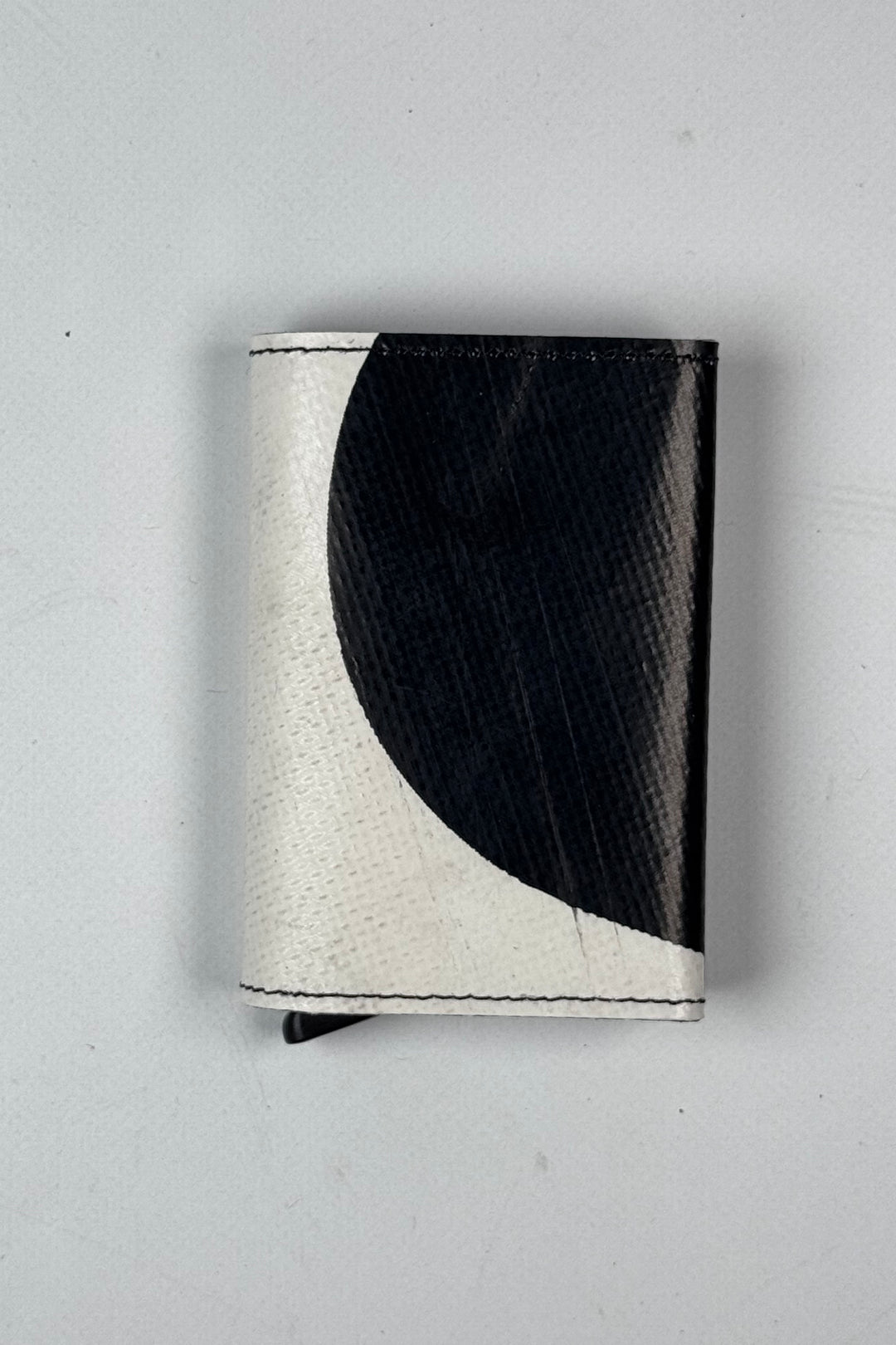 SECRID X FREITAG F705