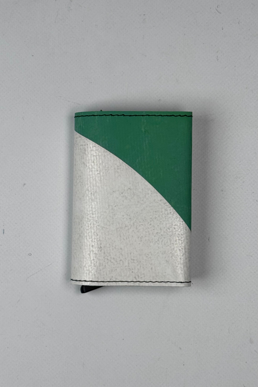 SECRID X FREITAG F705