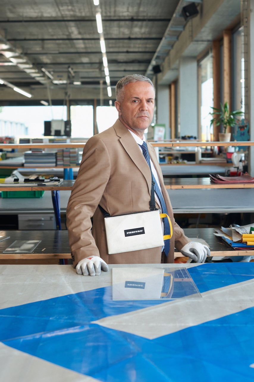 EDDIE F272 Crossbody