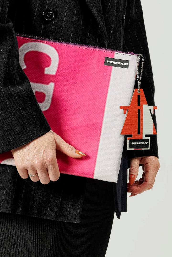 AUTOBAHN F210 Anhänger