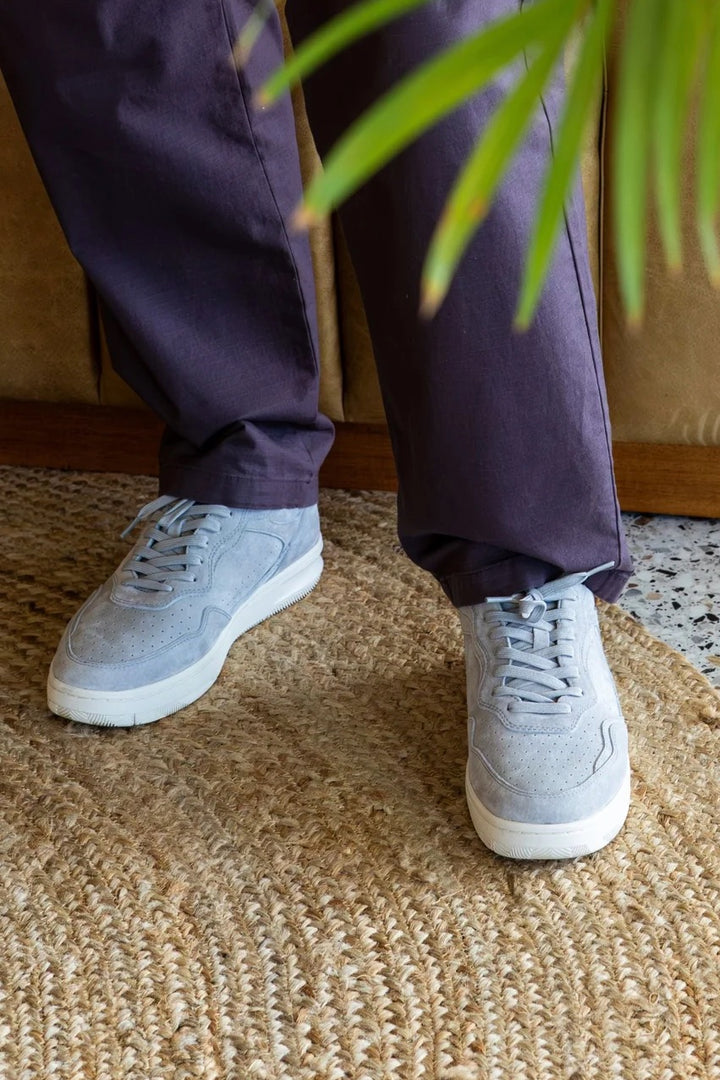 HAYWOOD Quiet Gray Suede